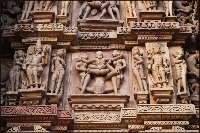 Khajuraho-and-the-Temple-of-Kamasutra